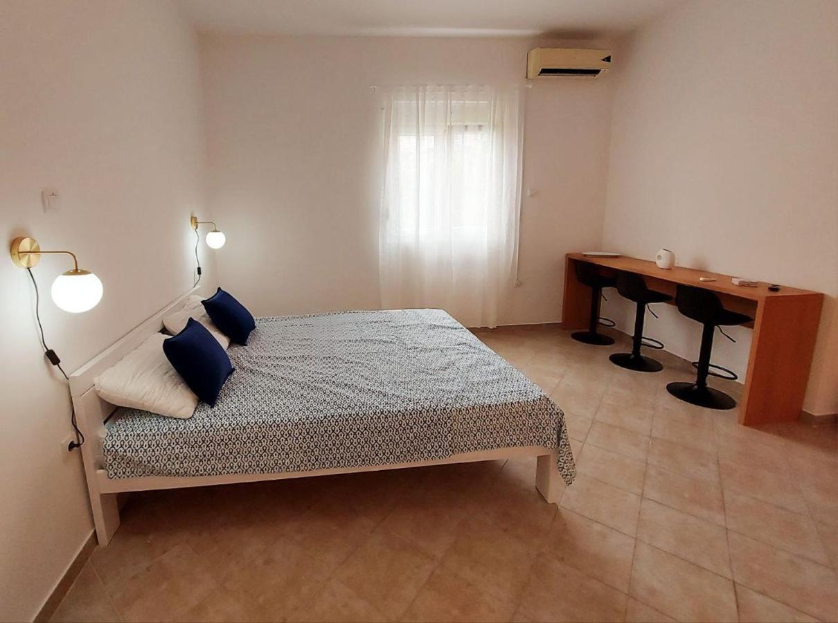 Apartmani Radovic Bijela Zewnętrze zdjęcie