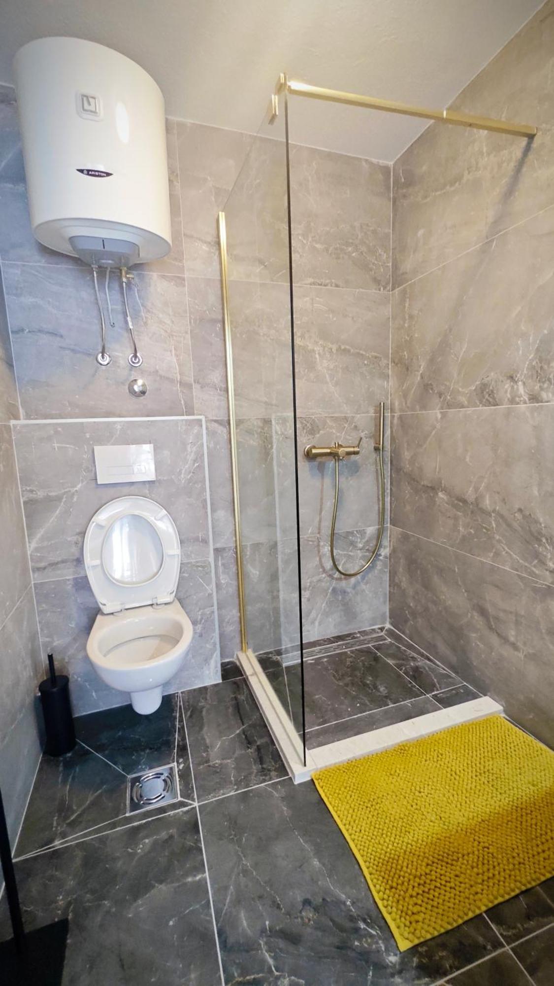 Apartmani Radovic Bijela Zewnętrze zdjęcie