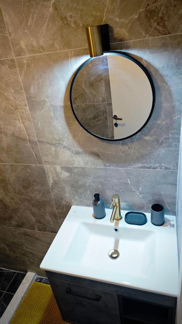 Apartmani Radovic Bijela Zewnętrze zdjęcie